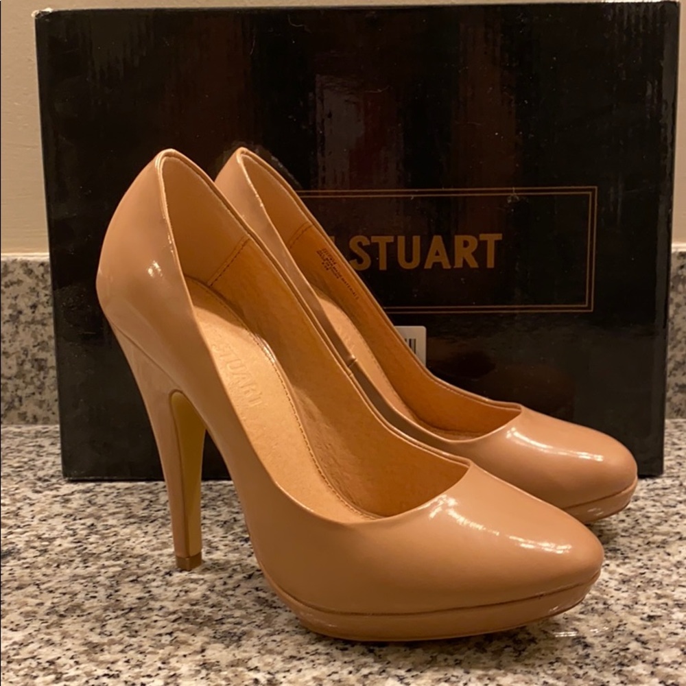 Colin Stuart Nude Patent Pumps - 6.5